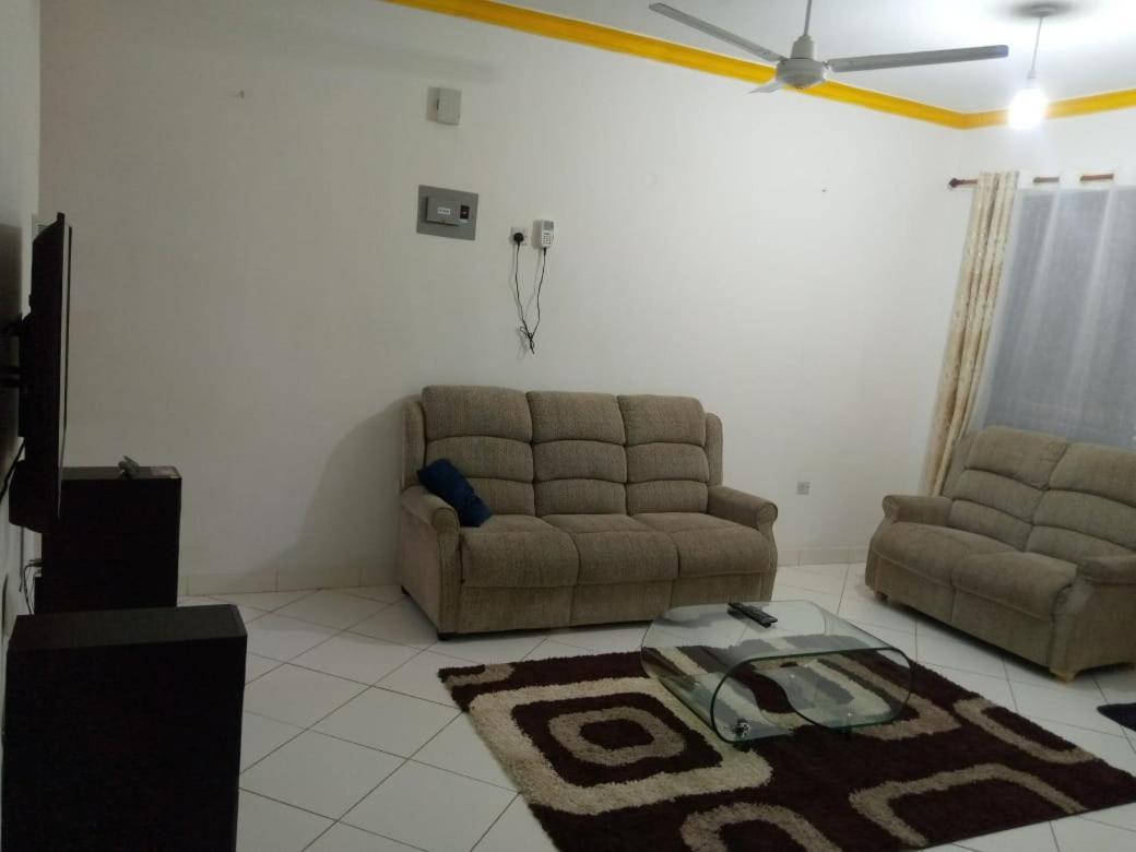 Lux Suites Bamburi Furnished Apartments Exterior foto