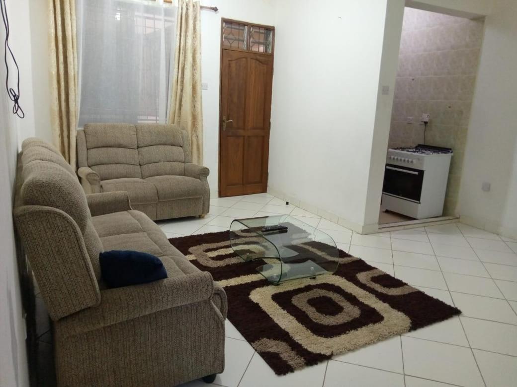 Lux Suites Bamburi Furnished Apartments Exterior foto