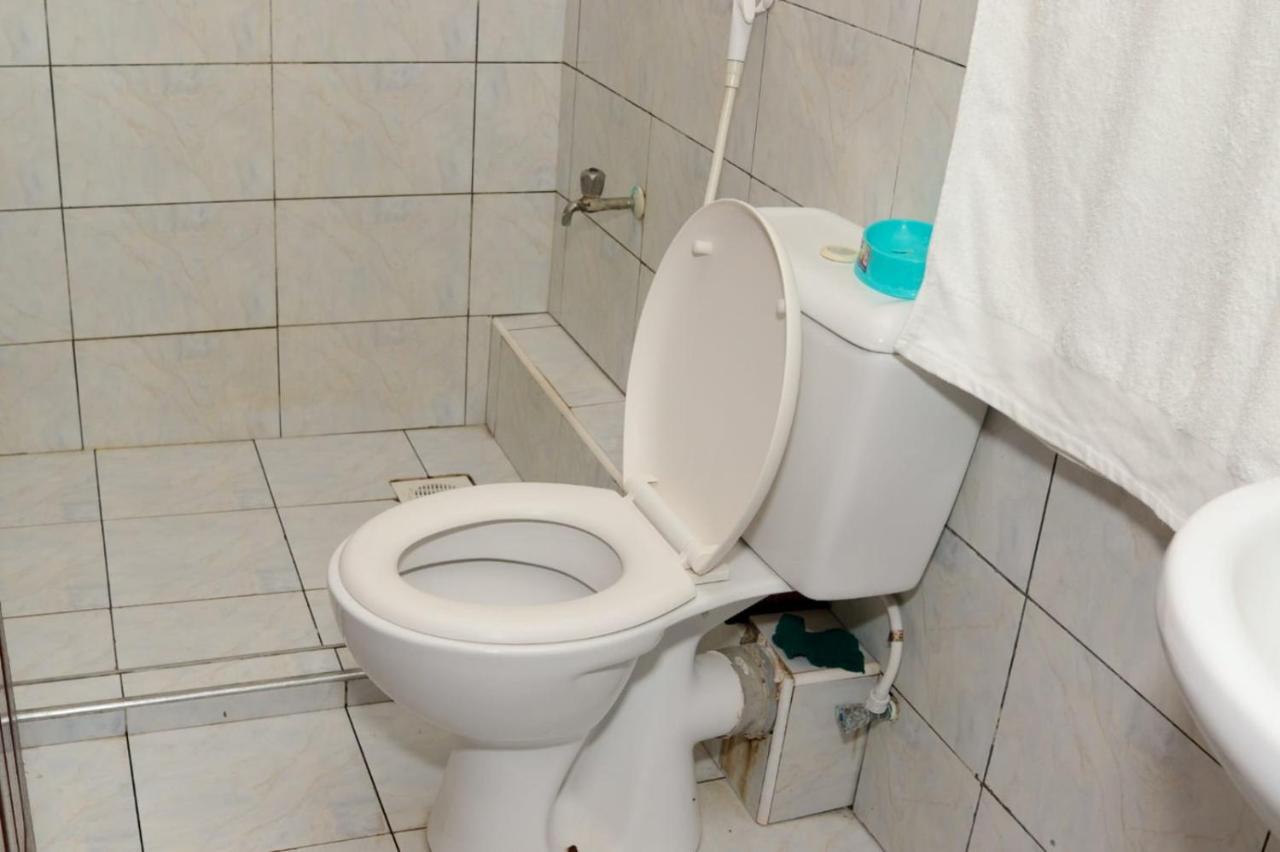 Lux Suites Bamburi Furnished Apartments Exterior foto